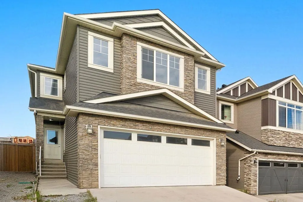 240 Nolanhurst Crescent NW