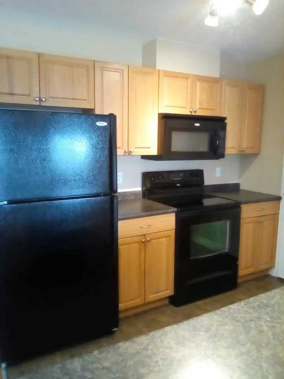 6802 42 Street, #215