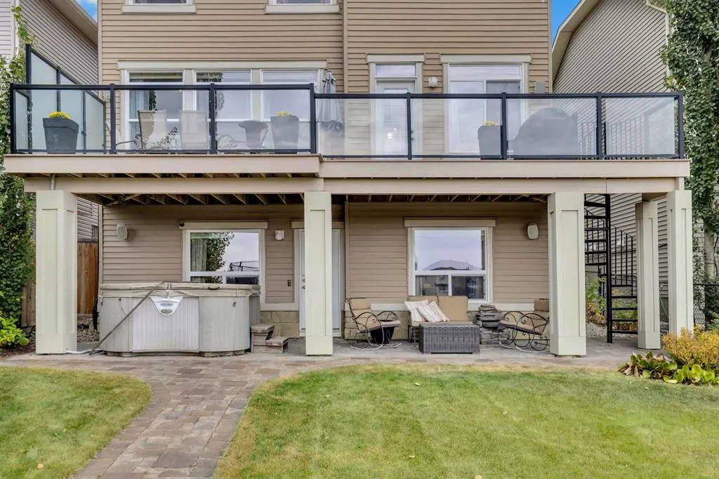 135 Sage Valley Green NW