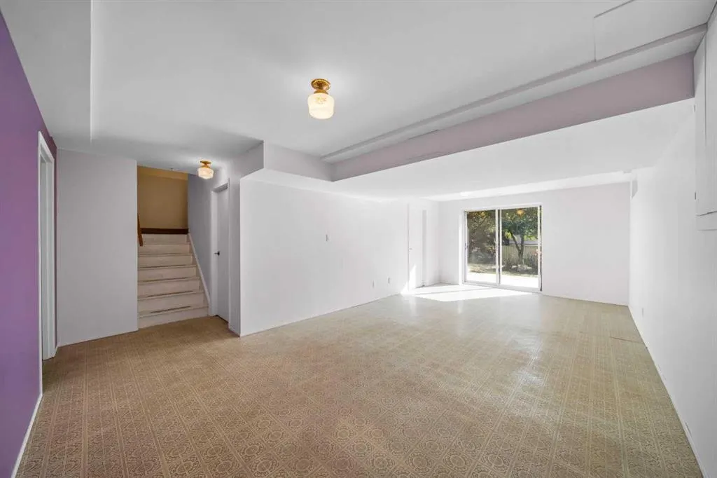 36 Strathlorne Crescent SW