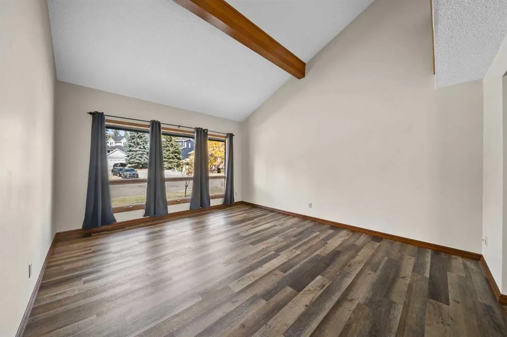 36 Strathlorne Crescent SW