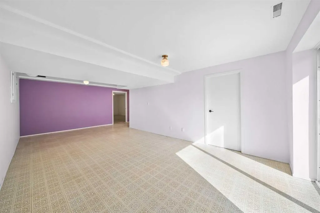 36 Strathlorne Crescent SW
