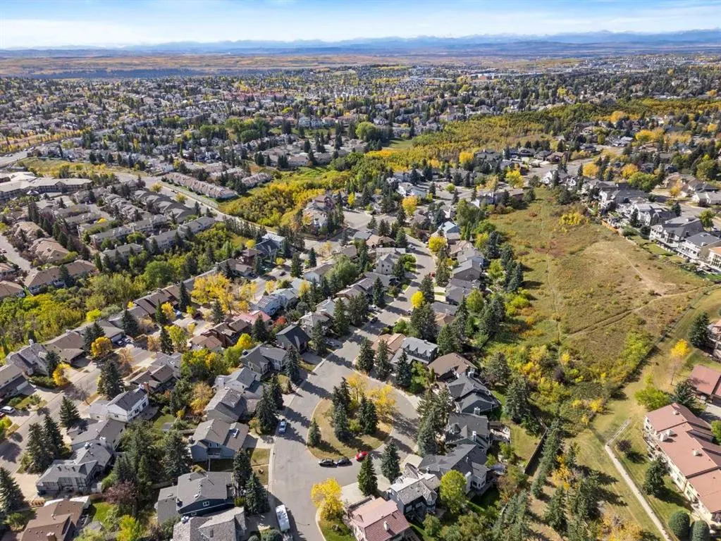 36 Strathlorne Crescent SW