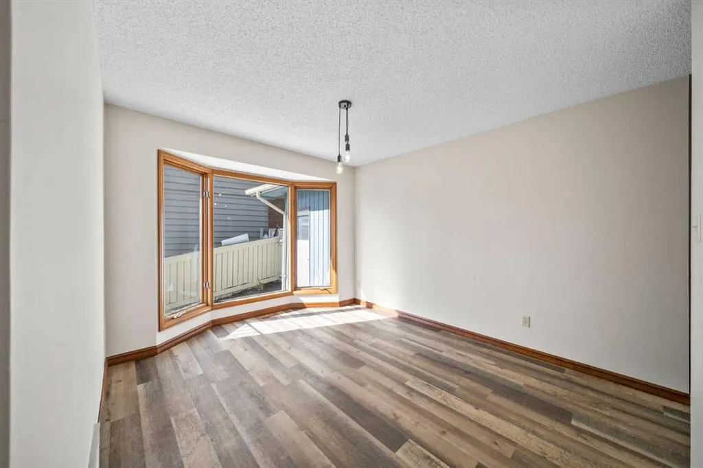 36 Strathlorne Crescent SW