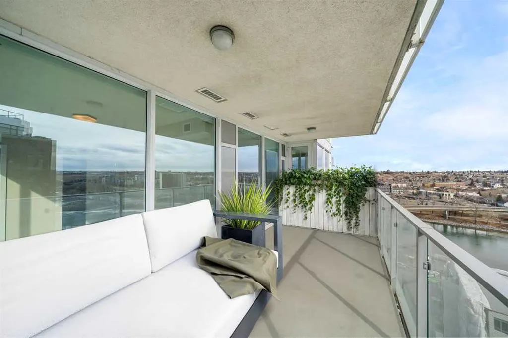 519 Riverfront Avenue SE, #1505