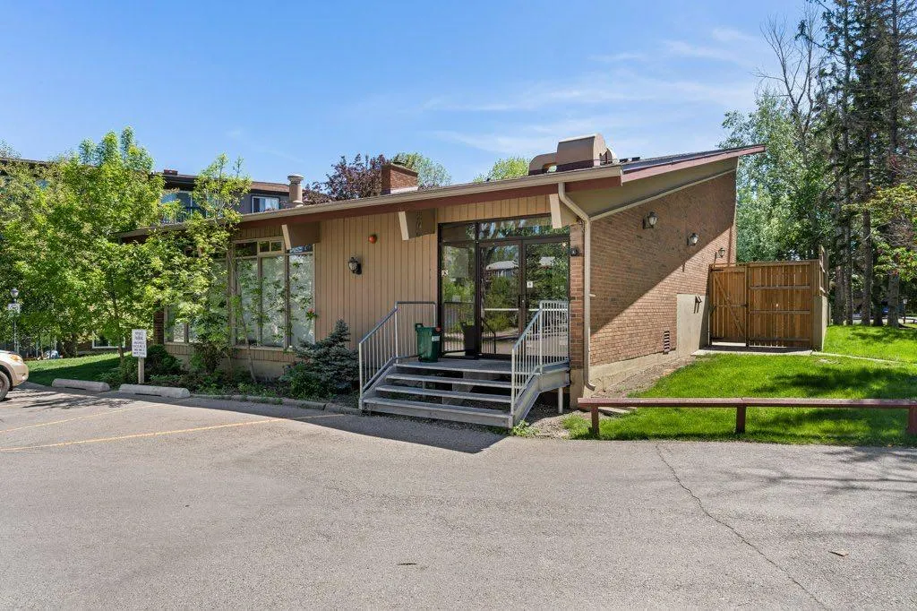 8948 Elbow Drive SW, #504