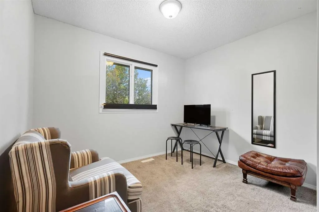 47 Shawglen Place SW