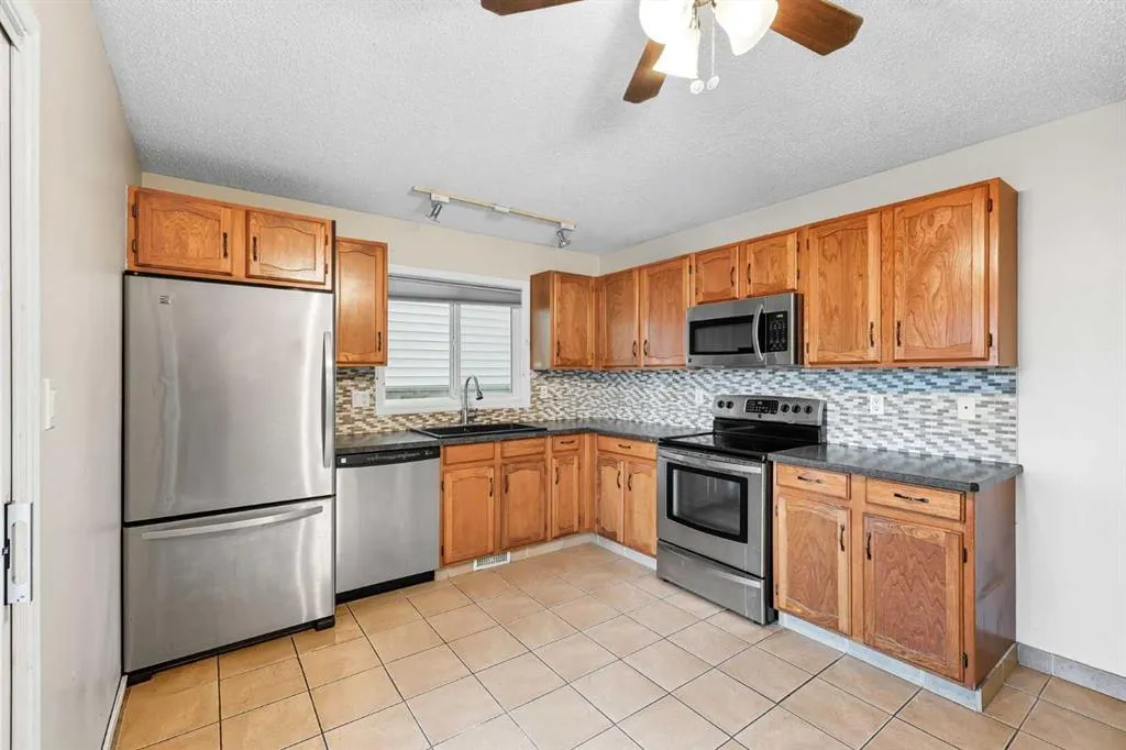 47 Shawglen Place SW