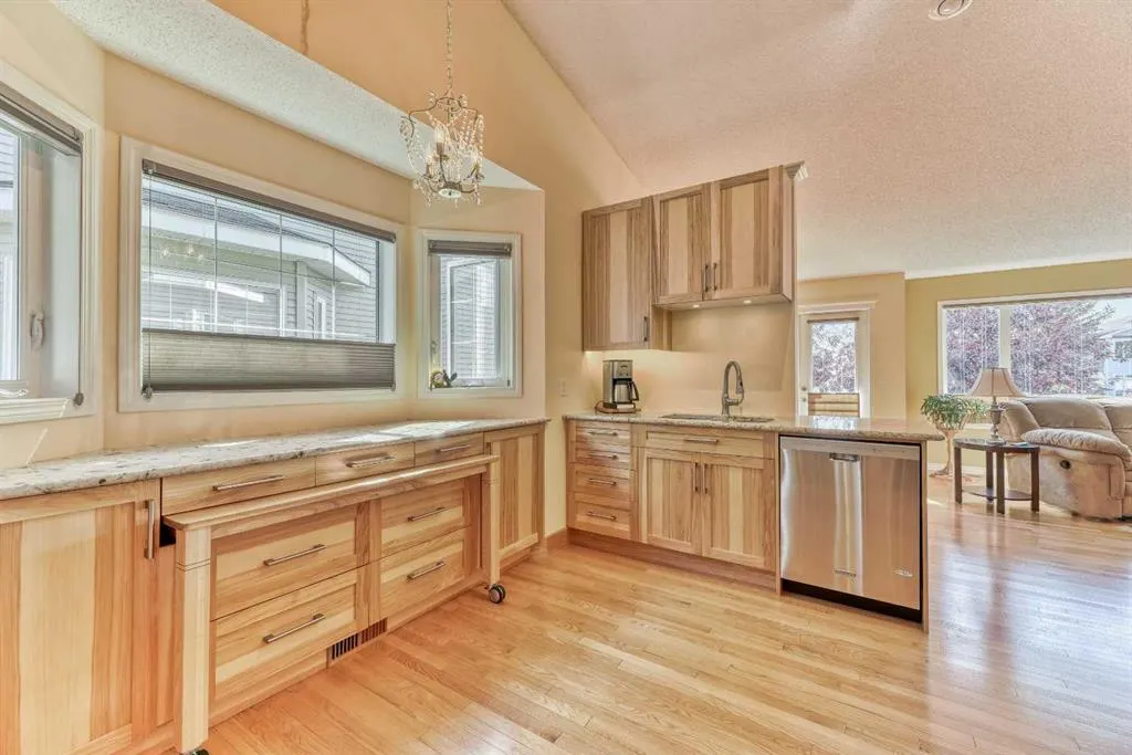 7 Scotia Landing NW
