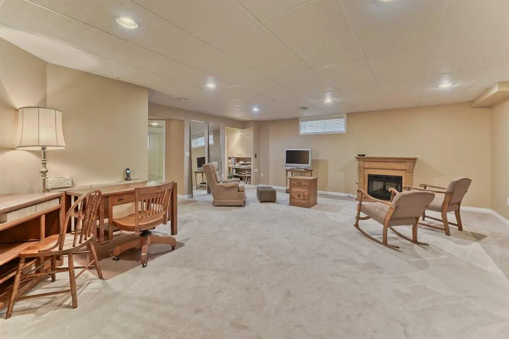7 Scotia Landing NW