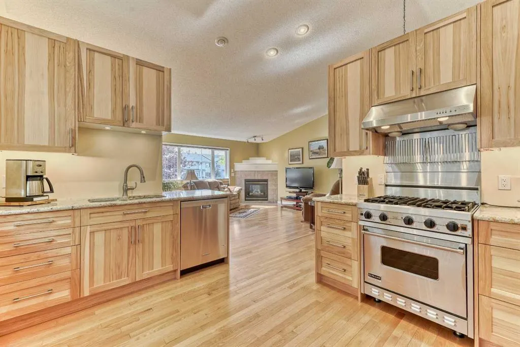 7 Scotia Landing NW