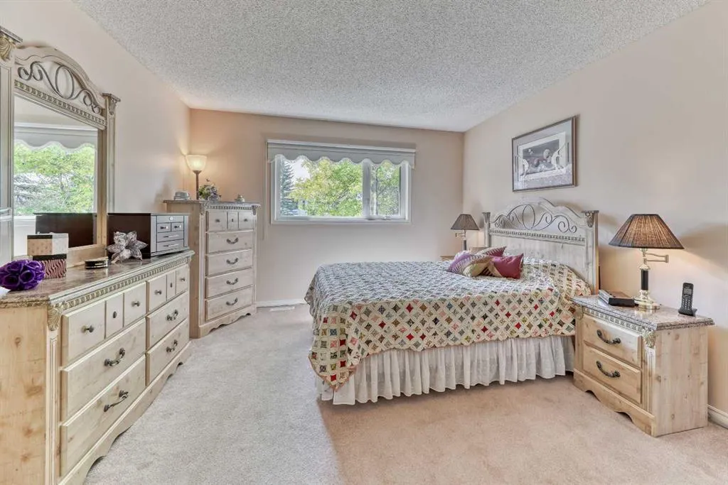7 Scotia Landing NW