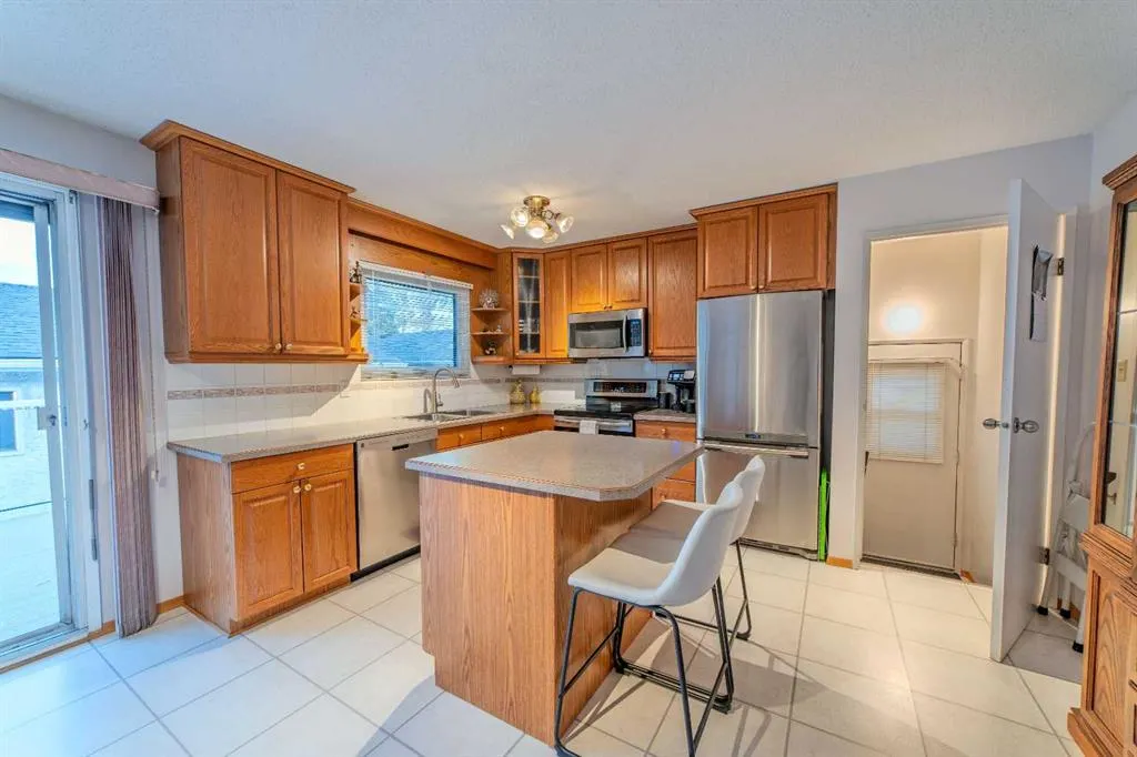 128 Maitland Road NE