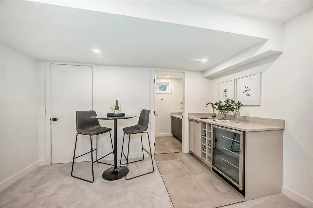 26 Dalgetty Place NW