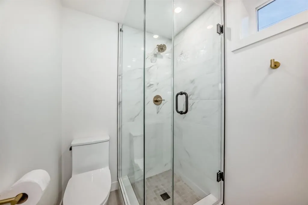 26 Dalgetty Place NW