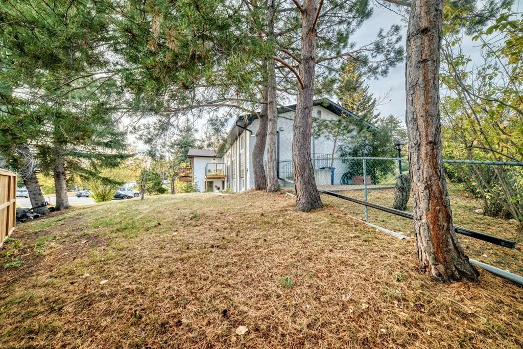 26 Dalgetty Place NW