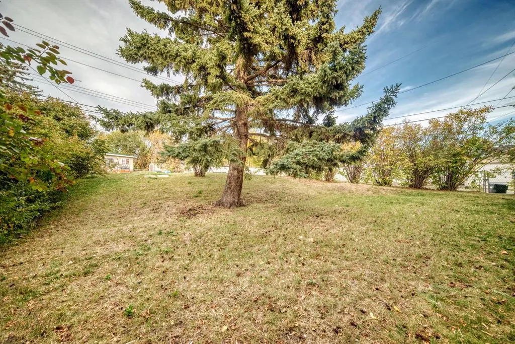 26 Dalgetty Place NW