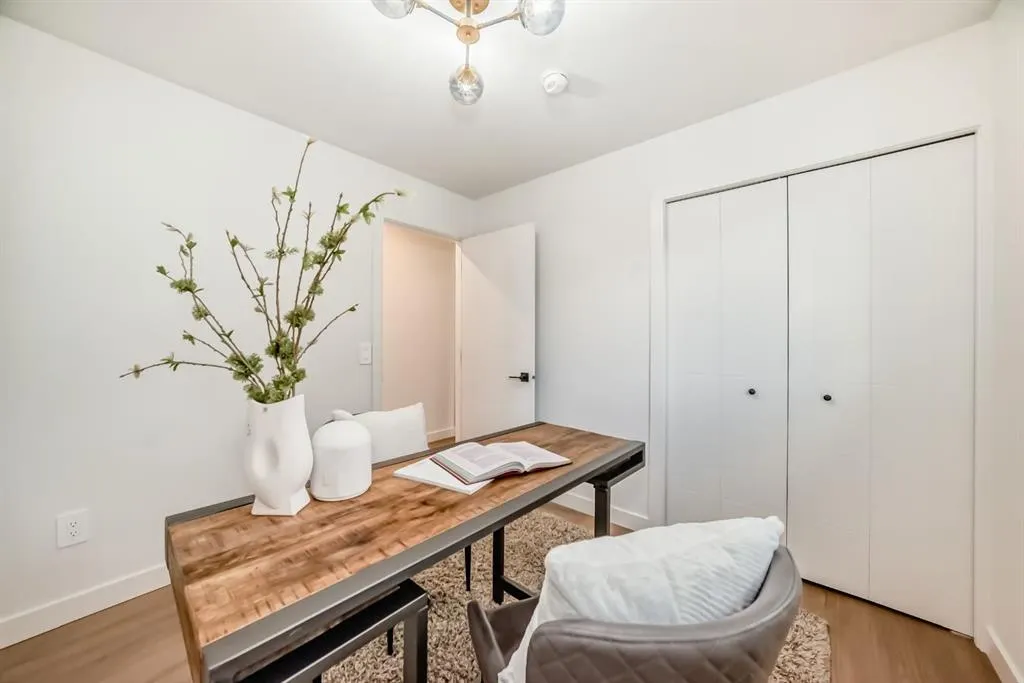 26 Dalgetty Place NW