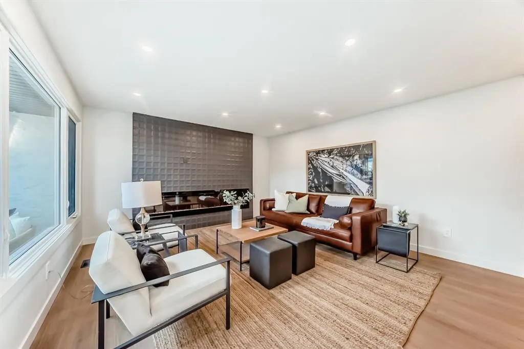 26 Dalgetty Place NW