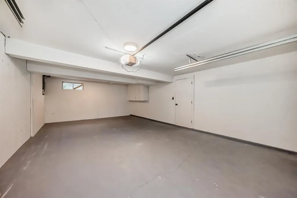 26 Dalgetty Place NW