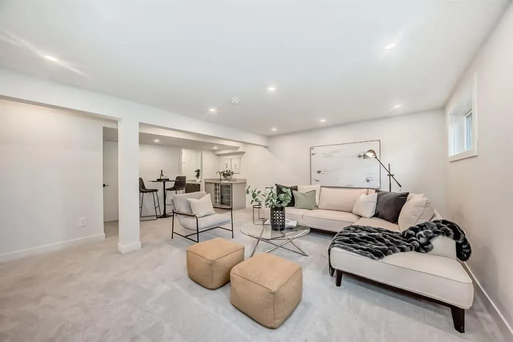 26 Dalgetty Place NW