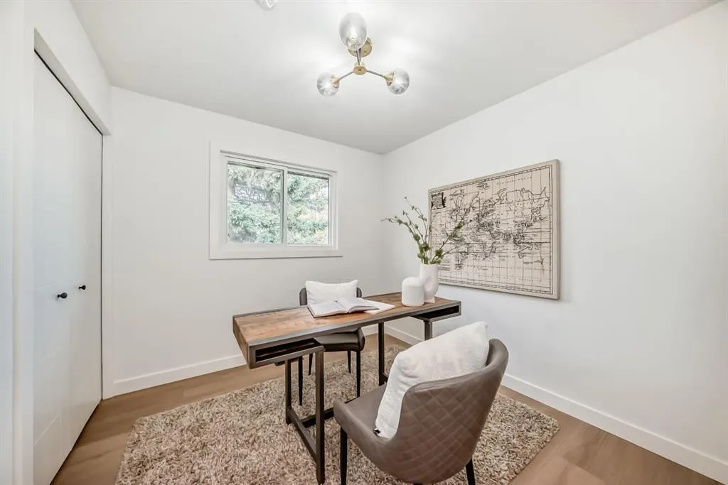 26 Dalgetty Place NW