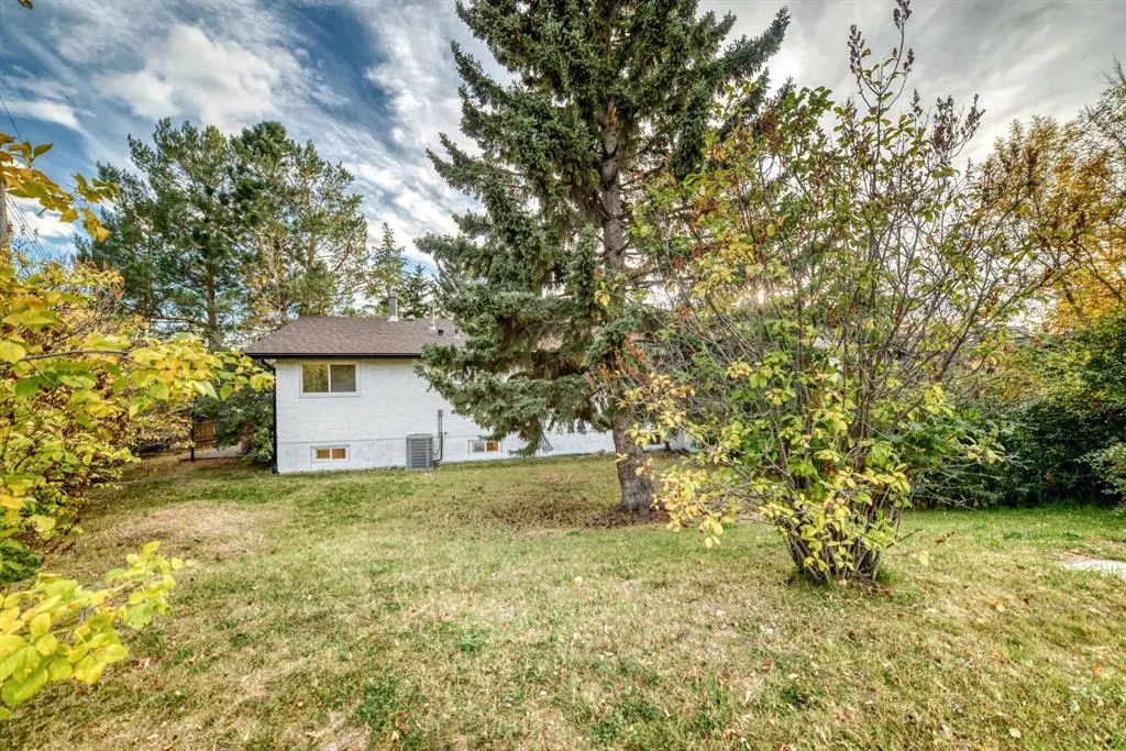 26 Dalgetty Place NW