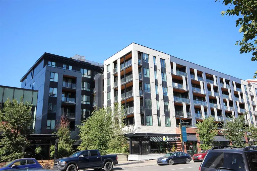 4138 University Avenue NW, #406