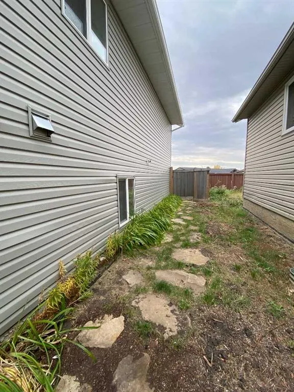 9613 113 Avenue, #B