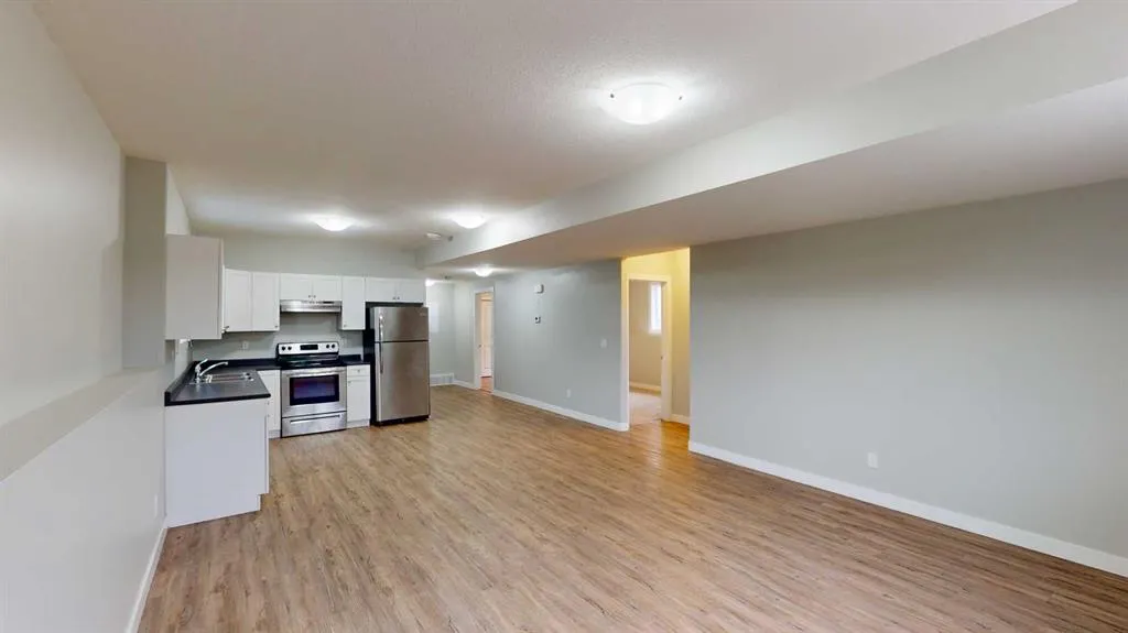 9613 113 Avenue, #B