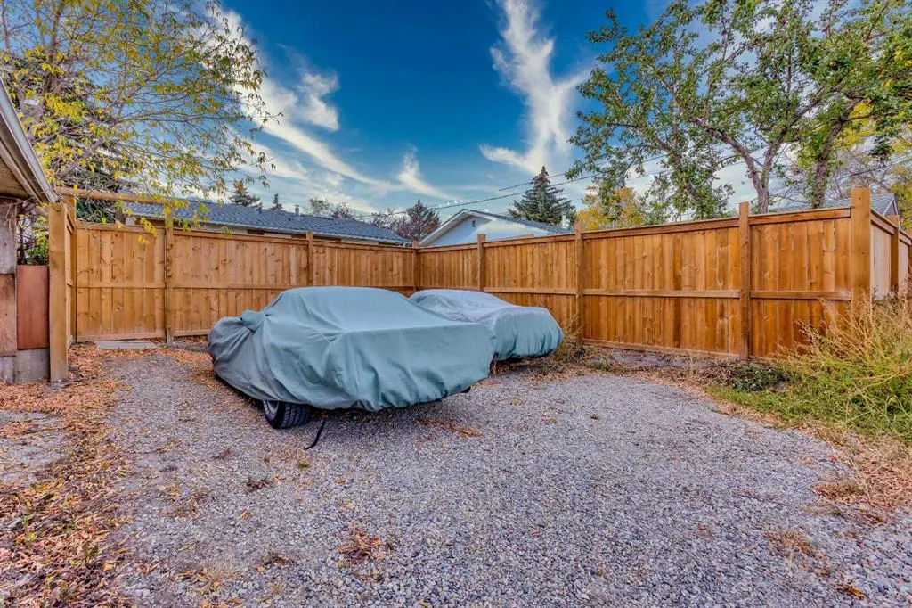 119 Maranda Close NE