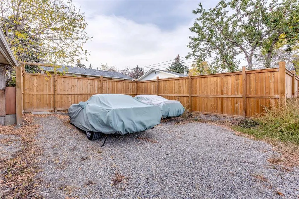 119 Maranda Close NE