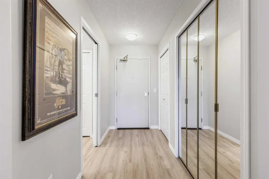 7239 Sierra Morena Boulevard SW, #404