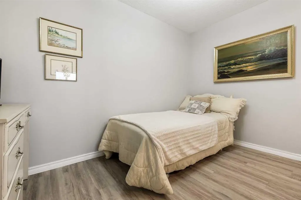7239 Sierra Morena Boulevard SW, #404