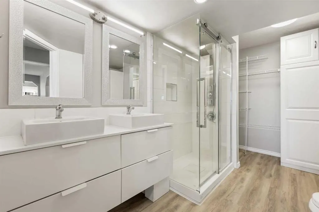 7239 Sierra Morena Boulevard SW, #404