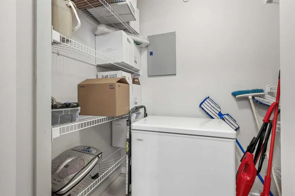 7239 Sierra Morena Boulevard SW, #404