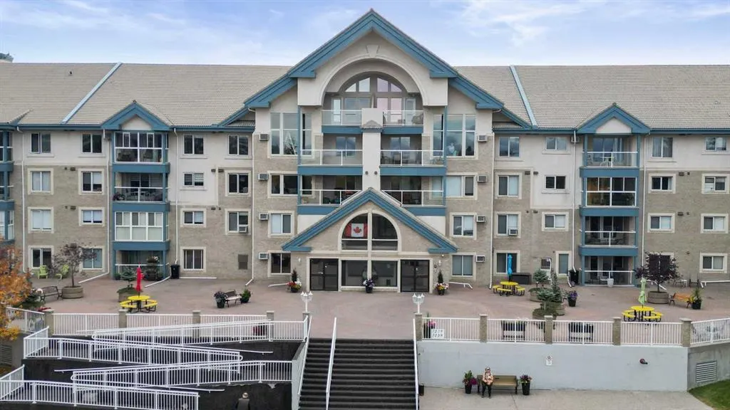7239 Sierra Morena Boulevard SW, #404