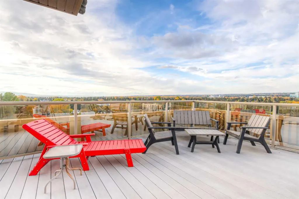 4603 Varsity Drive NW, #804