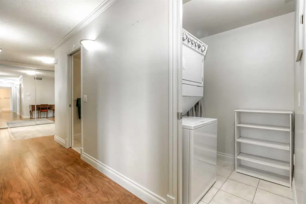 4603 Varsity Drive NW, #804