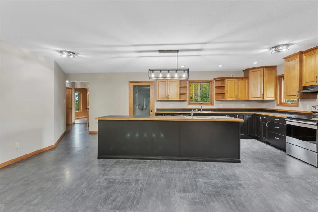 390055 Range Road 7-0