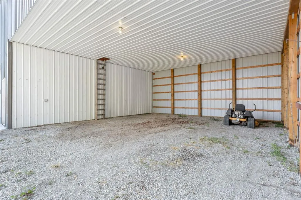 390055 Range Road 7-0