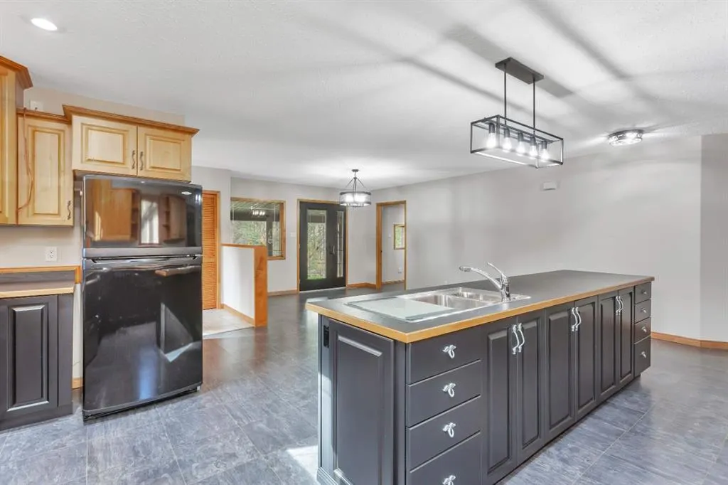 390055 Range Road 7-0