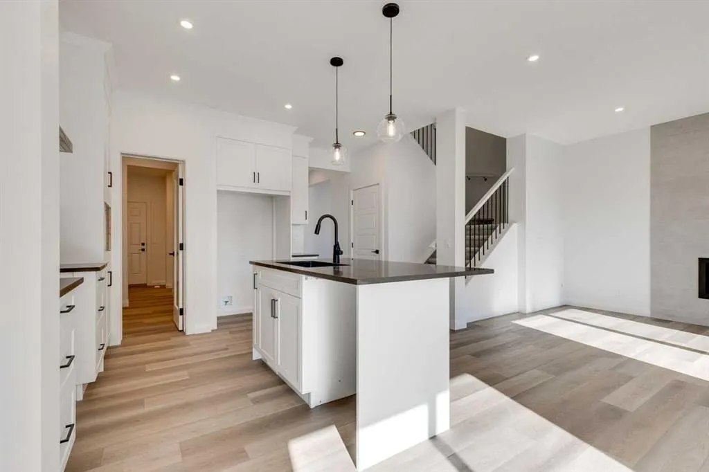 52 Dawson Wharf Mount