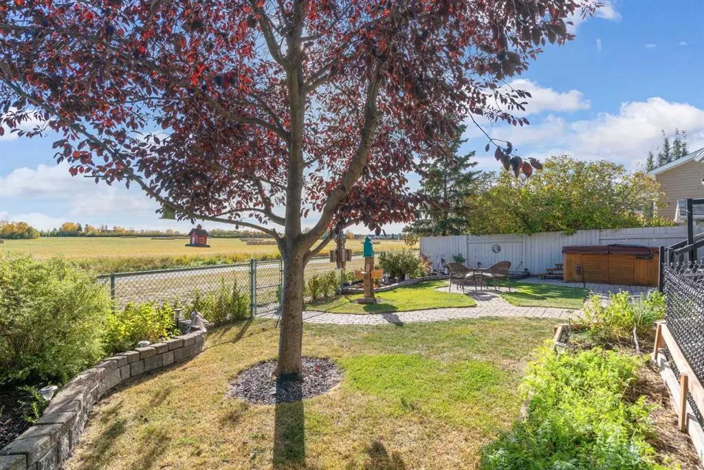 416 Meadowbrook Bay SE