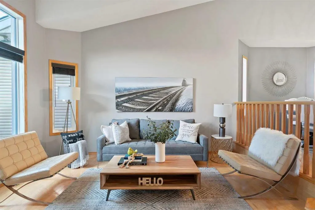 416 Meadowbrook Bay SE