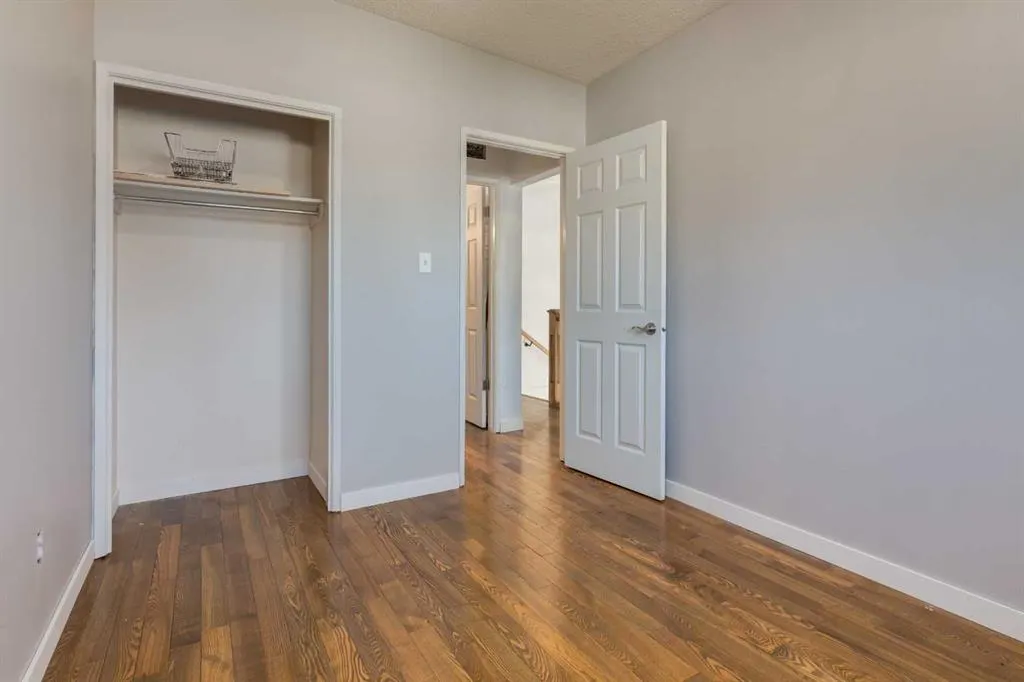 263 Silver Mead Close NW