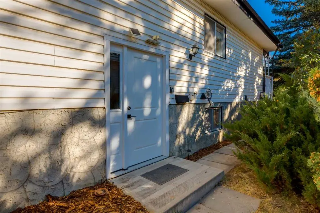 263 Silver Mead Close NW