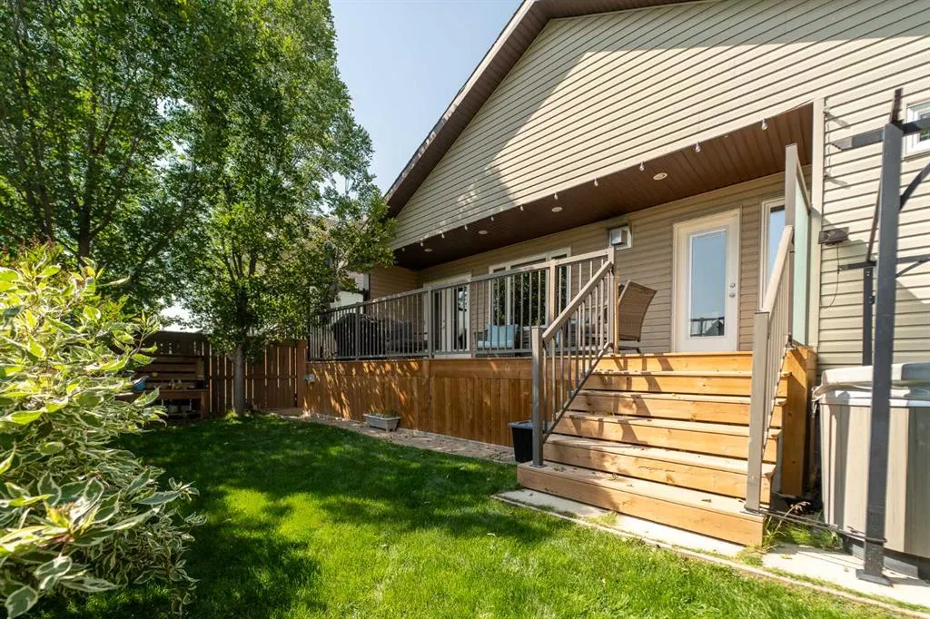 227 Mt Sundial Court W