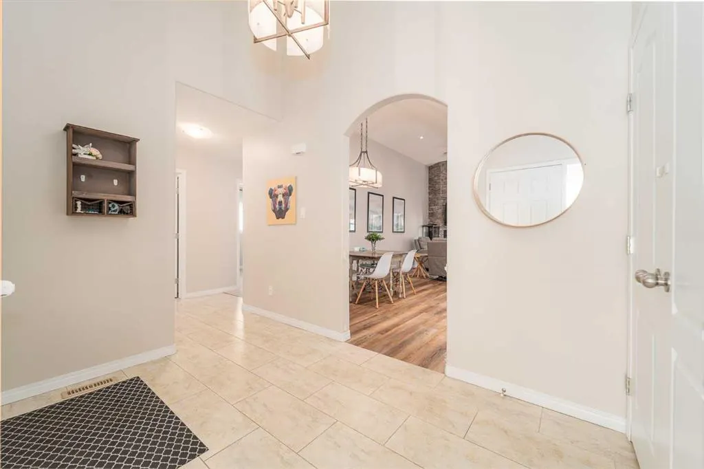 227 Mt Sundial Court W