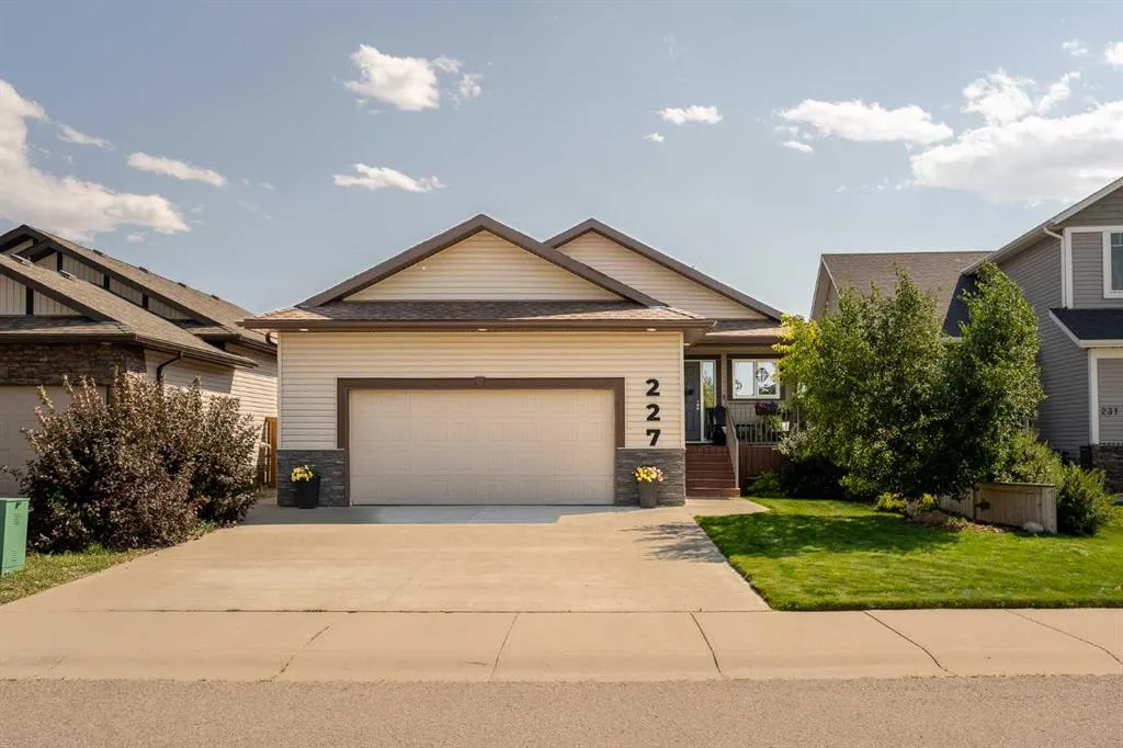 227 Mt Sundial Court W